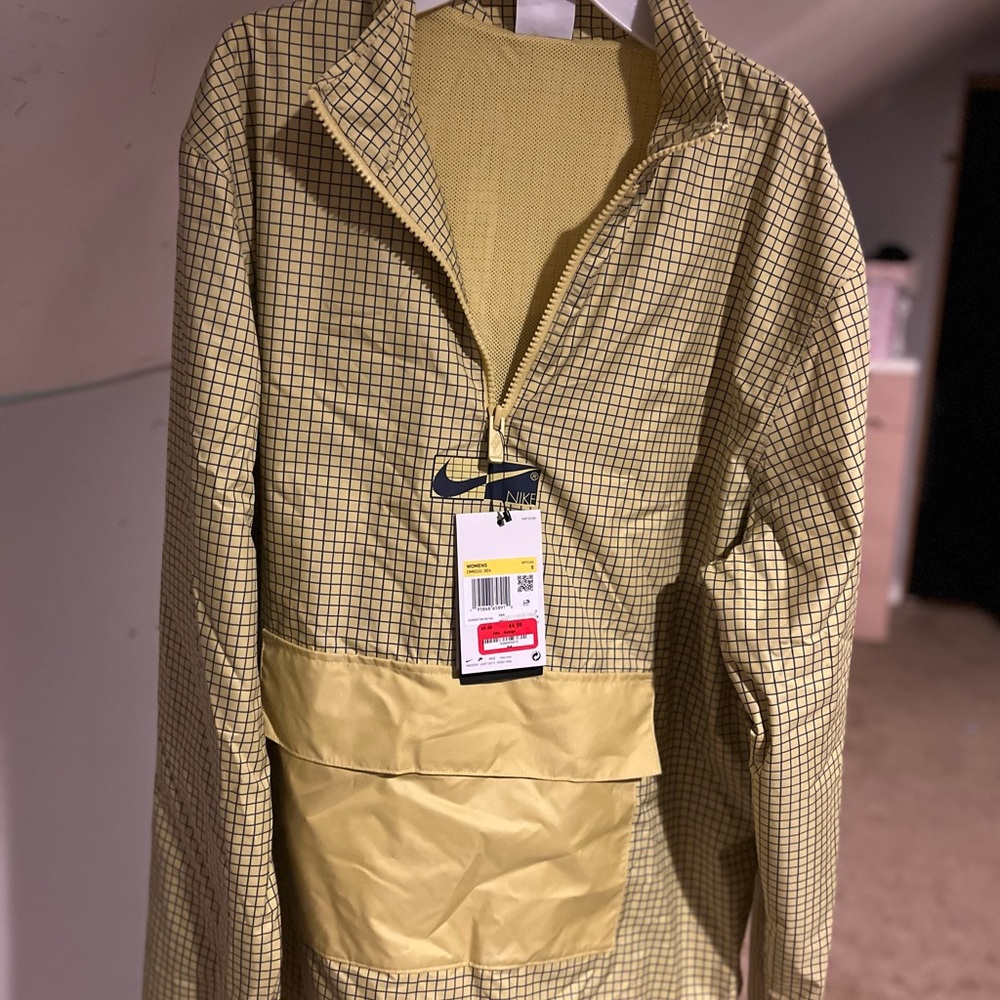 Nike woman’s jacket